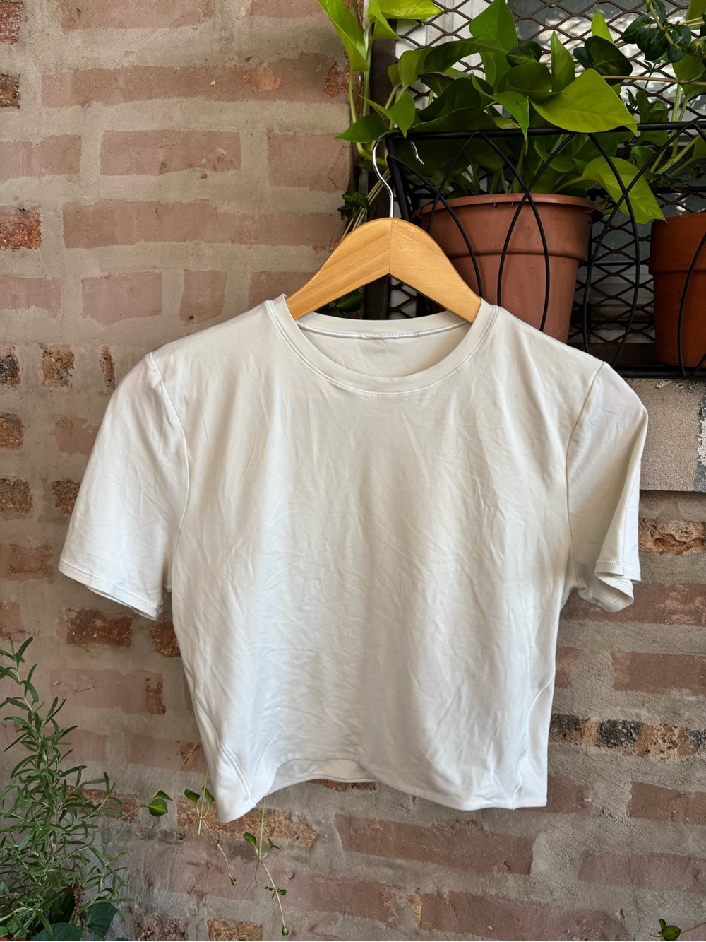 ✨ lululemon athletica Wundermost Ultra-Soft Nulu Ivory Crop Tee ✨